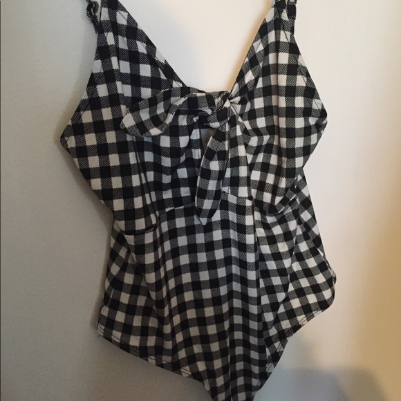 New bodysuit tank cut out - Picture 2 of 8